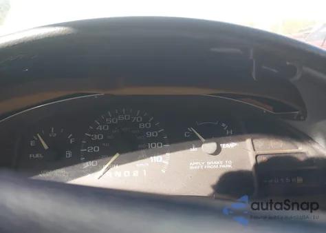 1997 Chevrolet Cavalier z USA, uszkodzony, nr VIN 3G1JC524XVS881002